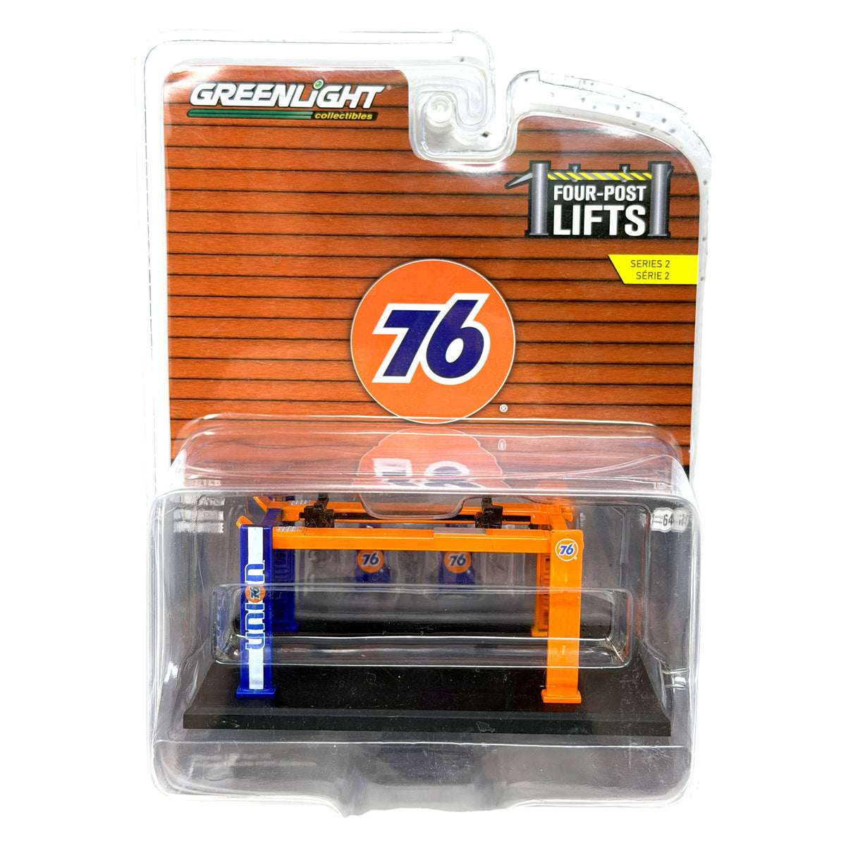 Greenlight Four-Post Lifts Union 76 Gas Station Lift 1:64 Diecast Accessory
