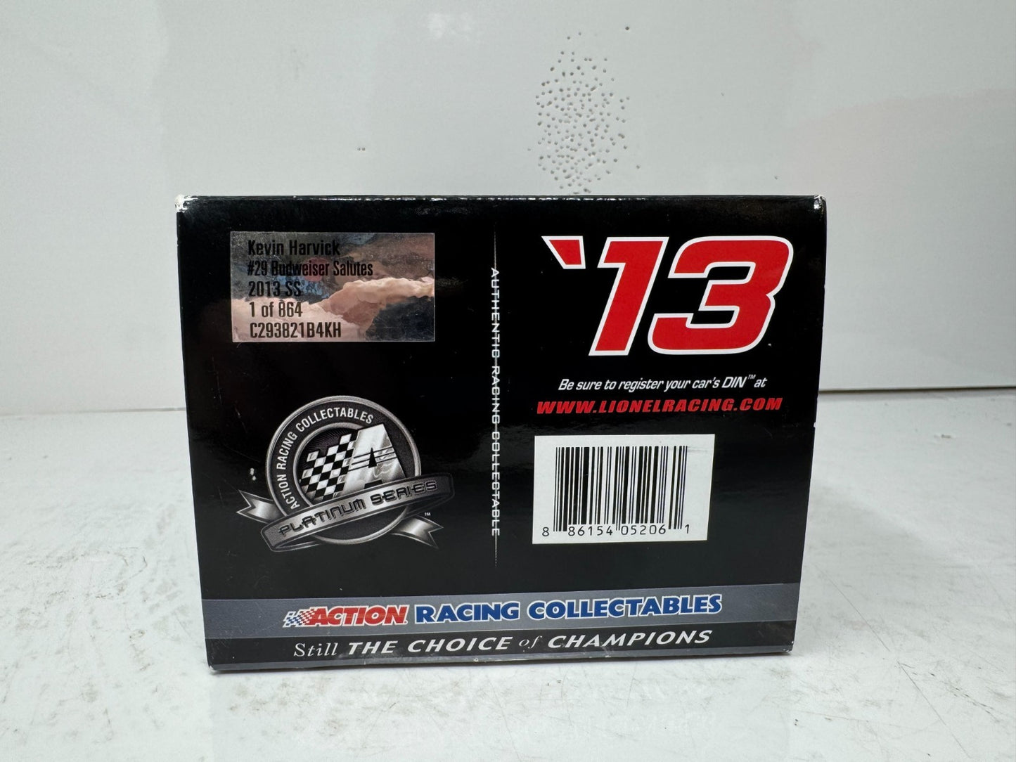 Lionel Nascar #29 Kevin Harvick Budweiser Salutes 2013 Chevy SS 124 Diecast