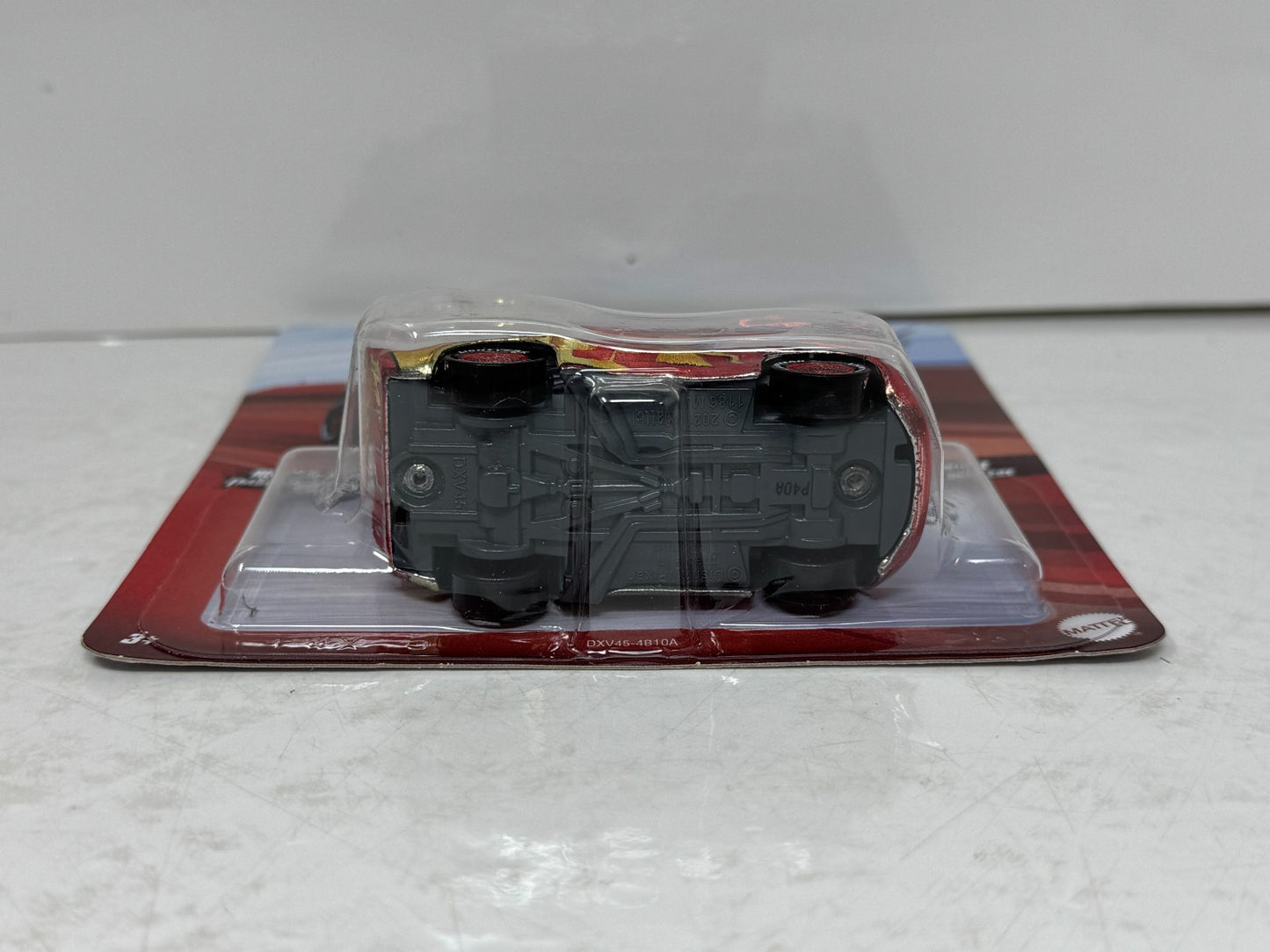 Disney Pixar Cars Rust-Eze Racing Center Lightning McQueen Metal 1:55 Diecast