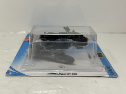Hot Wheels Treasure Hunt Honda Monkey Z50 1:64 Diecast