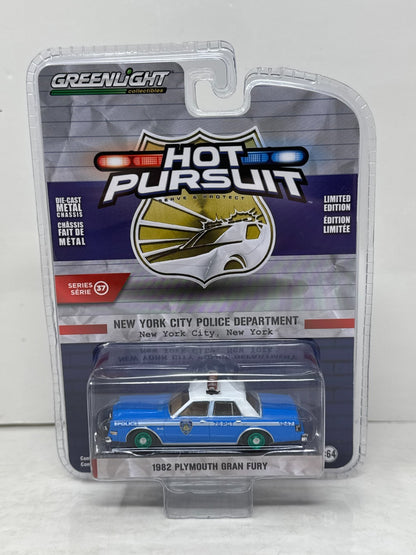 Greenlight Hot Pursuit Series 37 NYPD 1982 Plymouth Gran Fury CHASE 1:64 Diecast