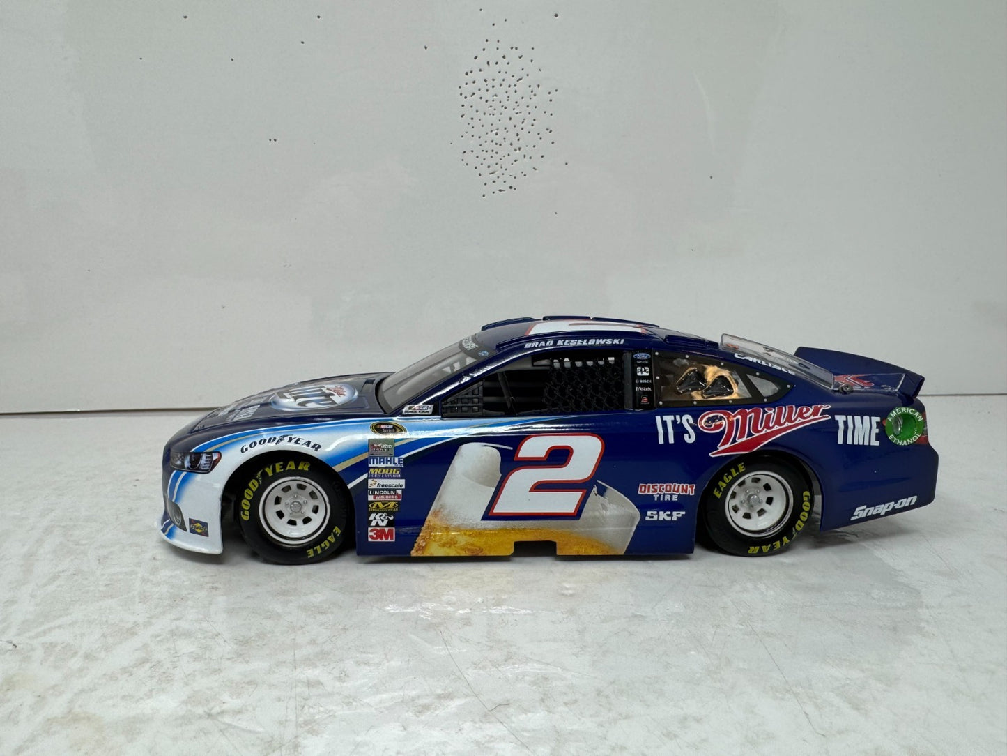 Lionel NASCAR #2 Brad Keselowski Miller Lite Luke Bryan Fusion 1:24 Diecast