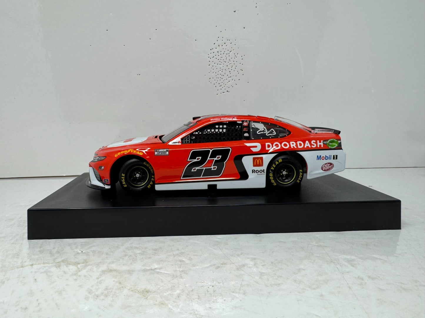 Lionel NASCAR RCCA Elite #23 Bubba Wallace DoorDash 2021 Camry 1:24 Diecast