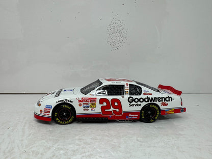 Action NASCAR #29 Kevin Harvick Service Plus 2001 Monte Carlo 1:24 Diecast