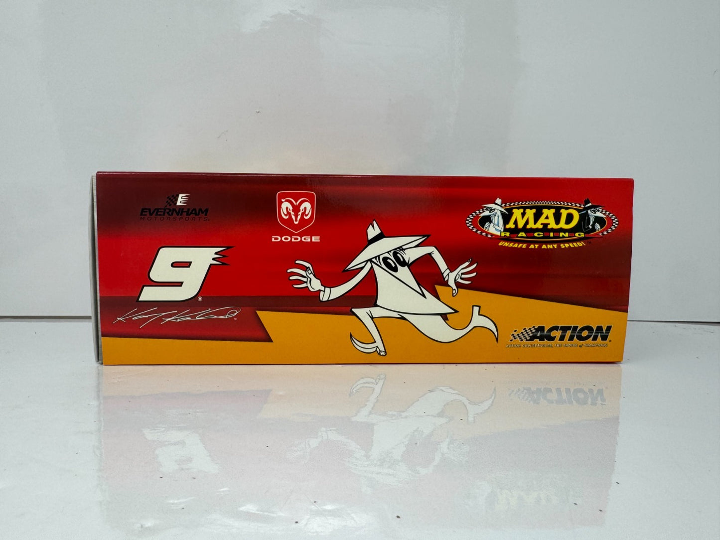 Action NASCAR Kasey Kahne #9 Mad Magazine 2004 Dodge Intrepid 1:24 Diecast