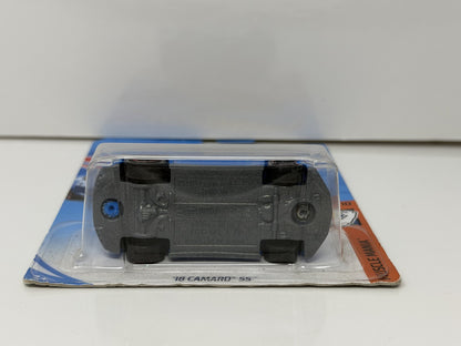 Hot Wheels Muscle Mania 2018 Chevrolet Camaro SS 1:64 Diecast Blue
