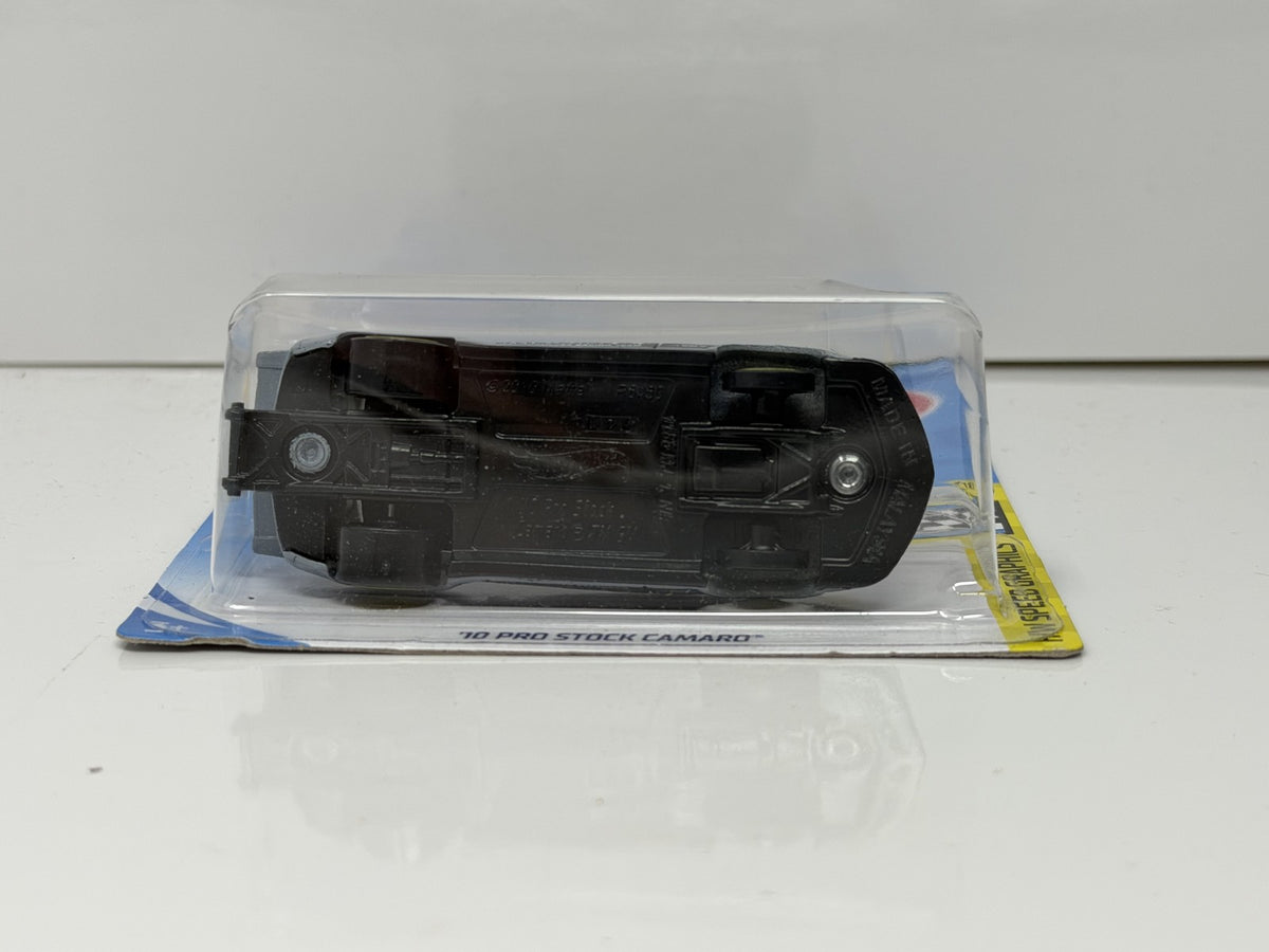 Hot Wheels Speed Graphics 2010 Chevrolet Pro Stock Camaro 1:64 Diecast Moon Eyes