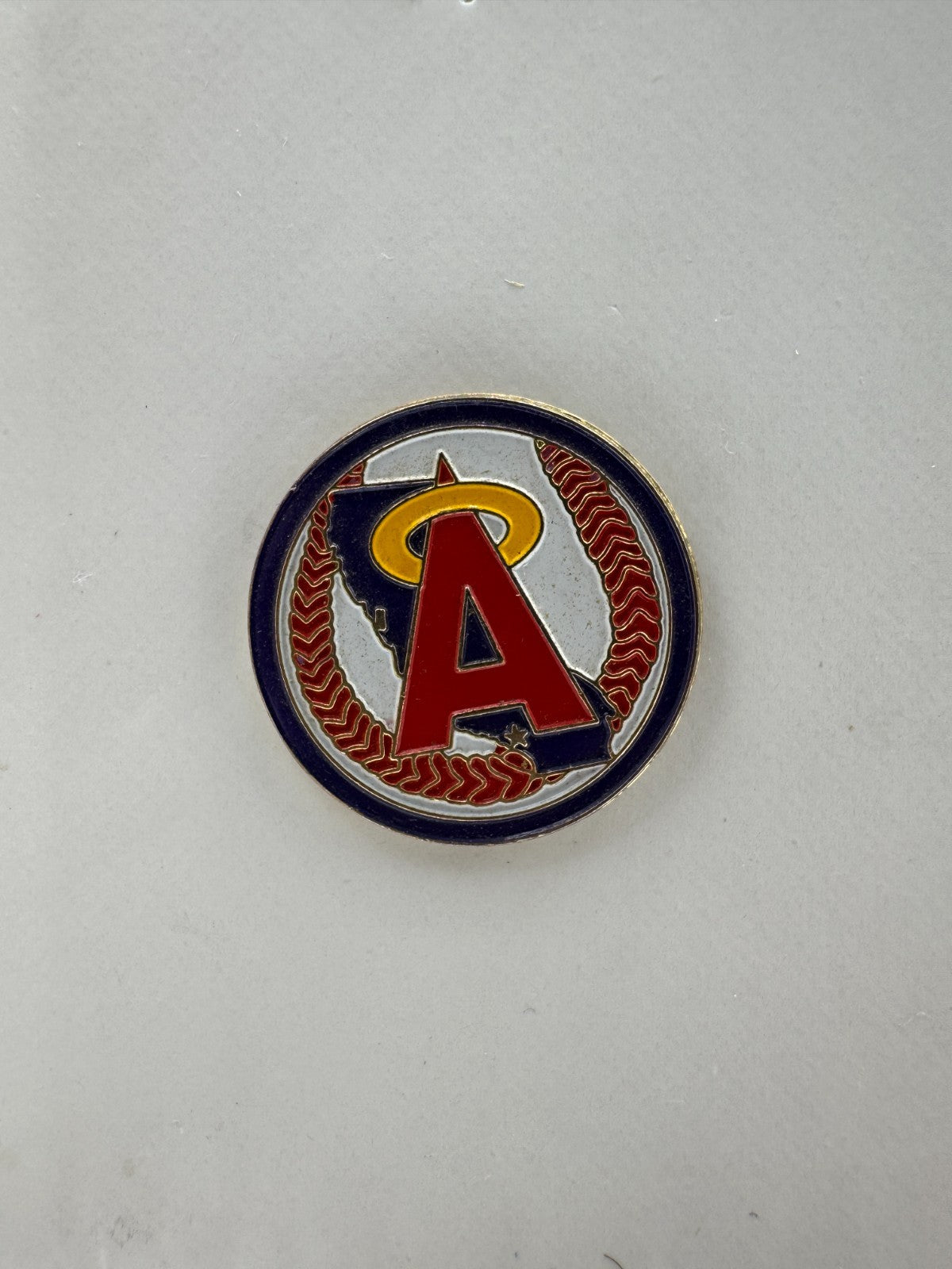 Los Angeles Angels Vintage MLB Team Logo Lapel Pin