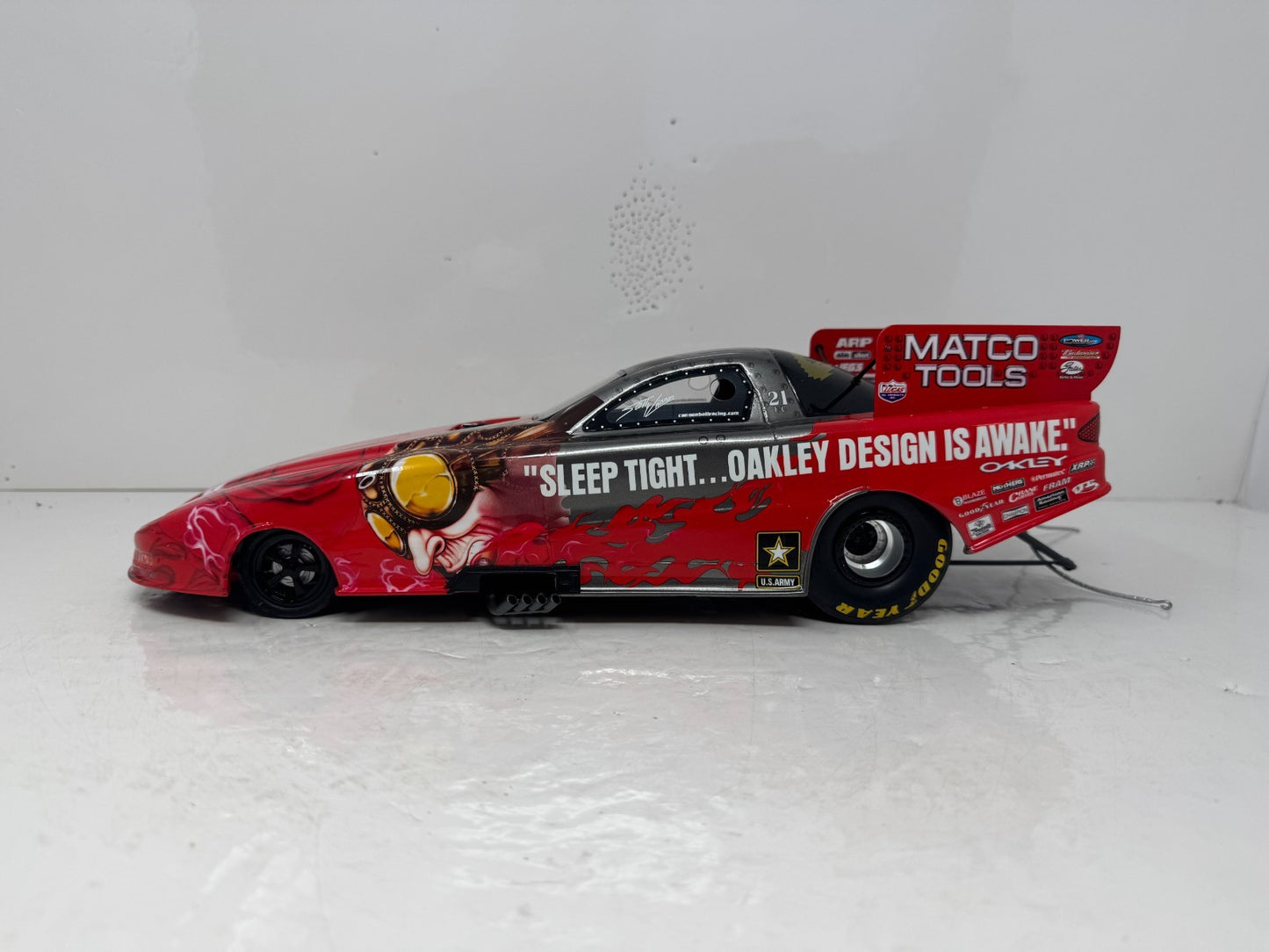 Milestone Scotty Cannon NHRA Oakley Sleep Tight Firebird Funny Car 1:16 Scale
