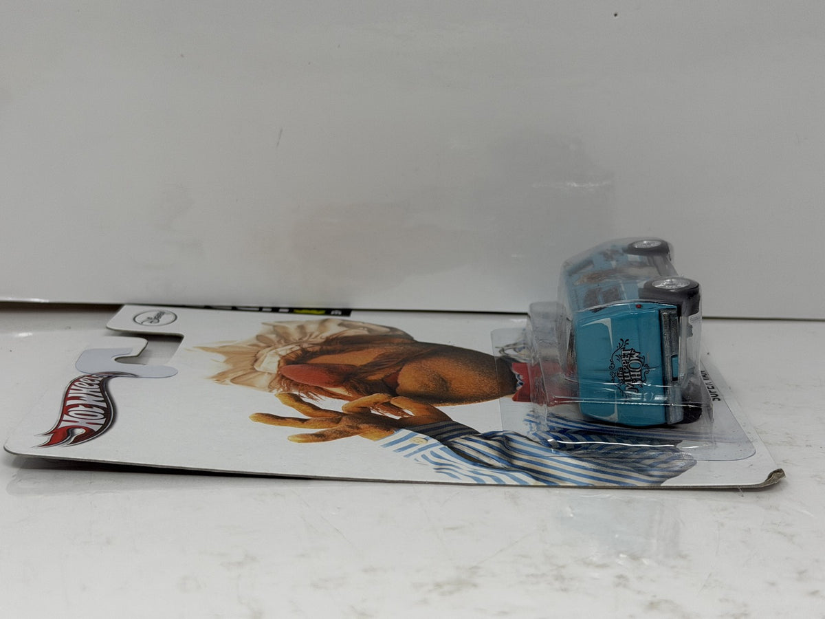 Hot Wheels The Muppets Swedish Chef Super Van 1:64 Diecast Real Riders Blue