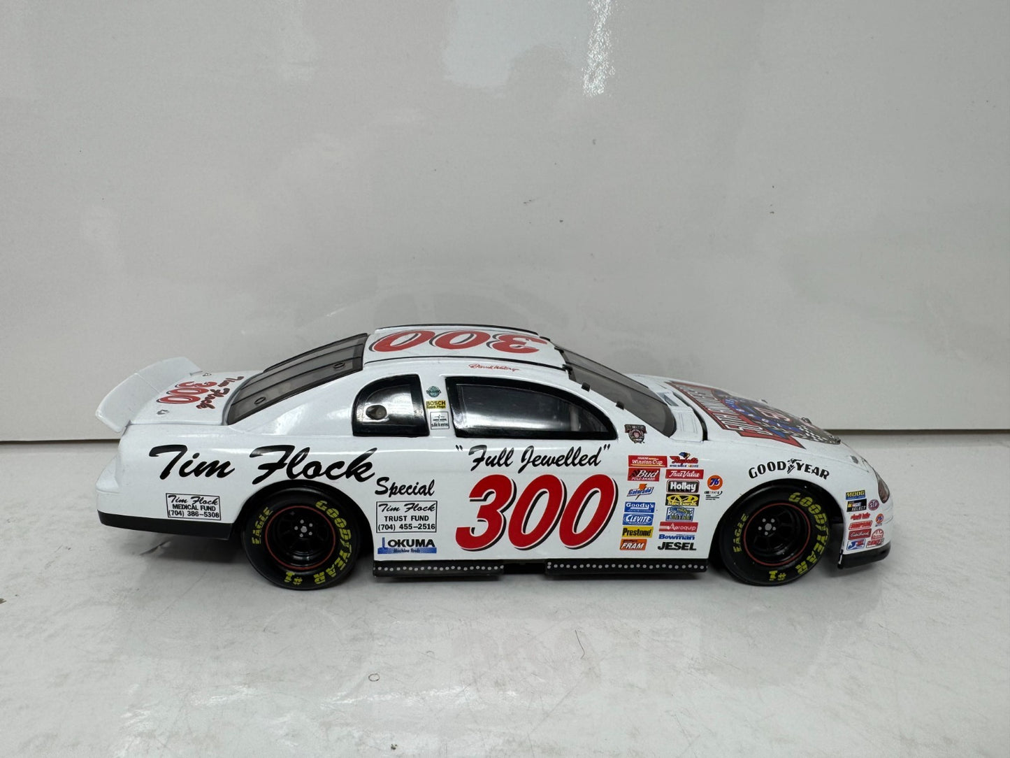 Action Nascar #300 Darrell Waltrip Tim Flock 1998 Chevy Monte Carlo 1:24 Diecast