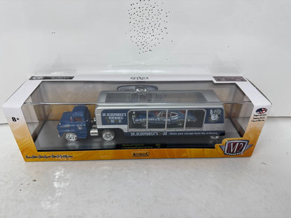 M2 Machines Auto Haulers 1970 Oldsmobile Cutlass 442 W-30 CHASE 1:64 Diecast