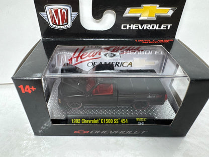 M2 Machines 1992 Chevrolet C1500 SS 454 Pickup 1:64 Diecast