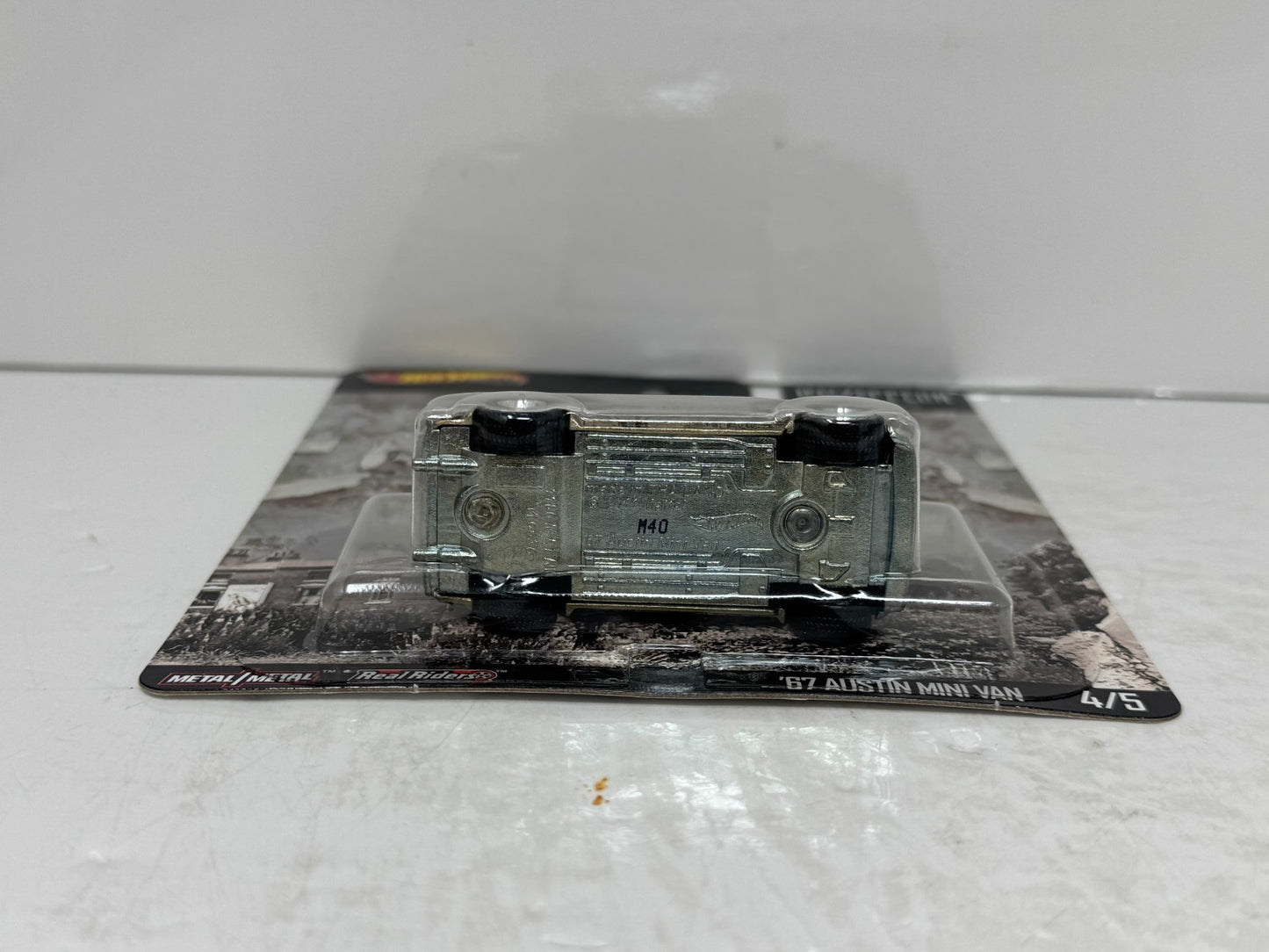Hot Wheels Premium Led Zeppelin 1967 Austin Mini Van 1:64 Diecast