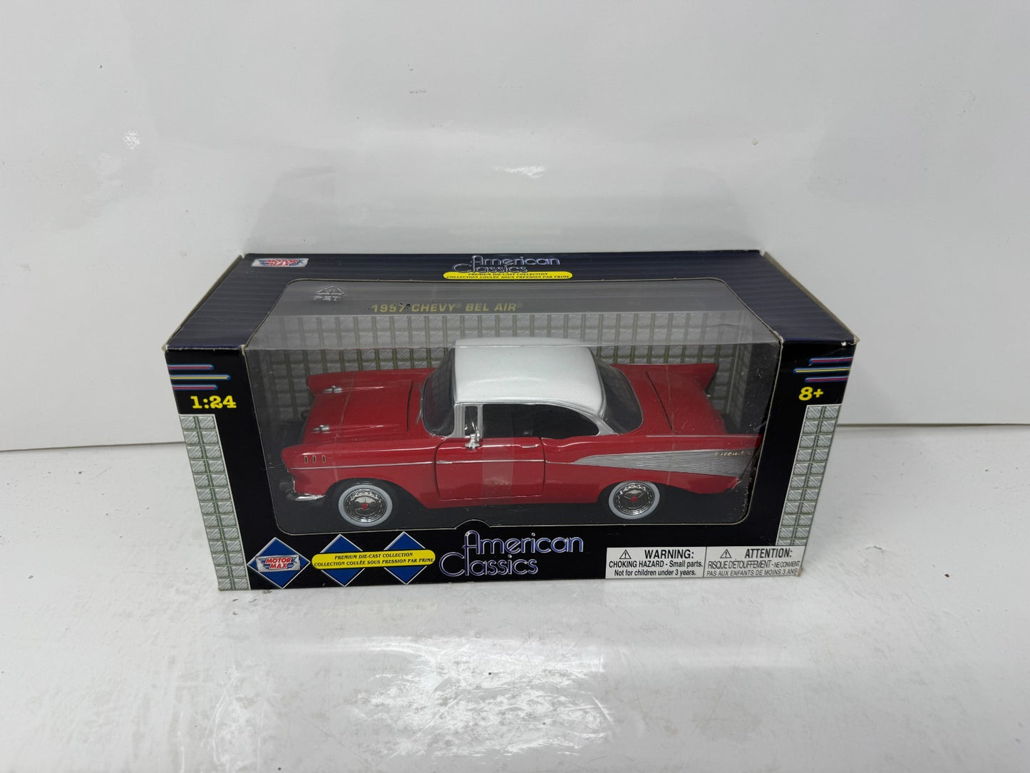 Motormax American Classics 1957 Chevy Bel Air 1:24 Diecast
