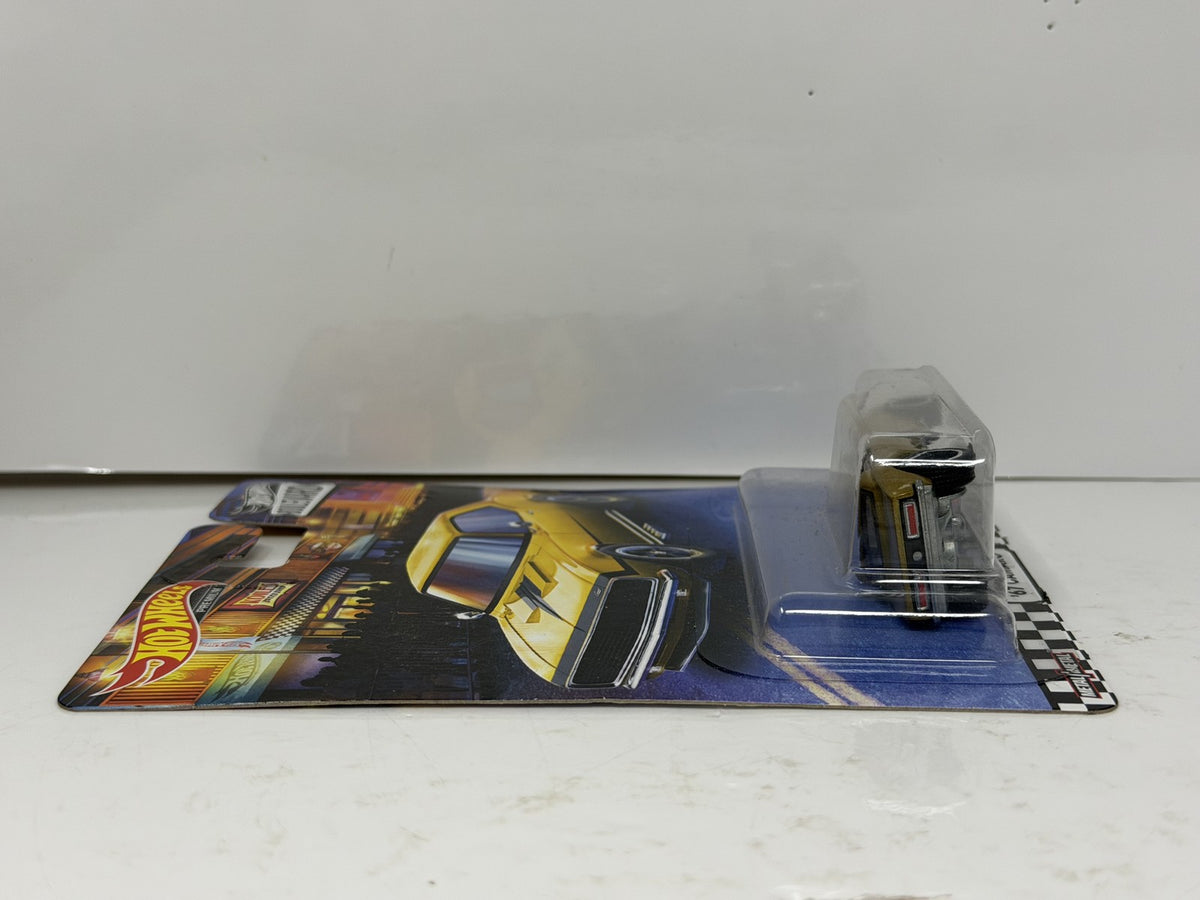 Hot Wheels Premium Boulevard #4 1967 Chevrolet Camaro 1:64 Diecast