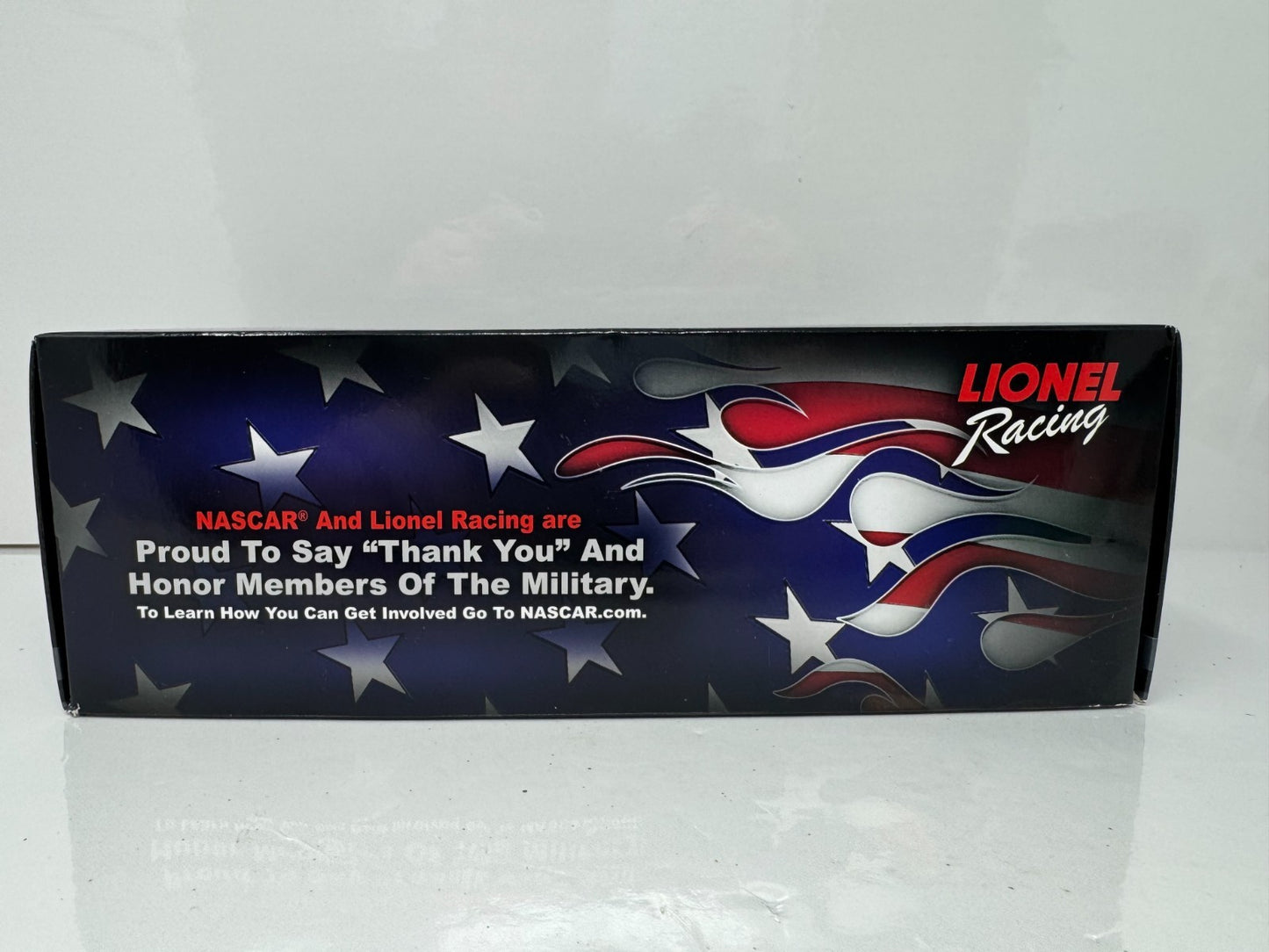 Lionel NASCAR Kasey Kahne #5 Farmers GI Jobs Salutes 2014 Chevy SS 1:24 Diecast