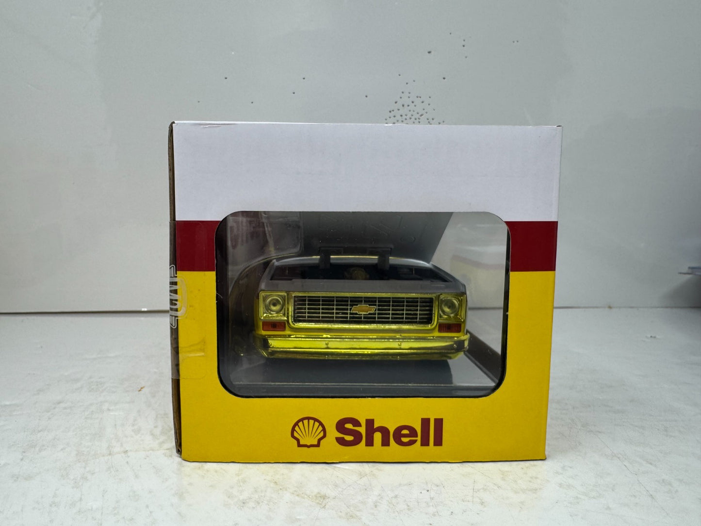 M2 Machines Shell 1973 Chevrolet Cheyenne 10 CHASE 1:24 Diecast