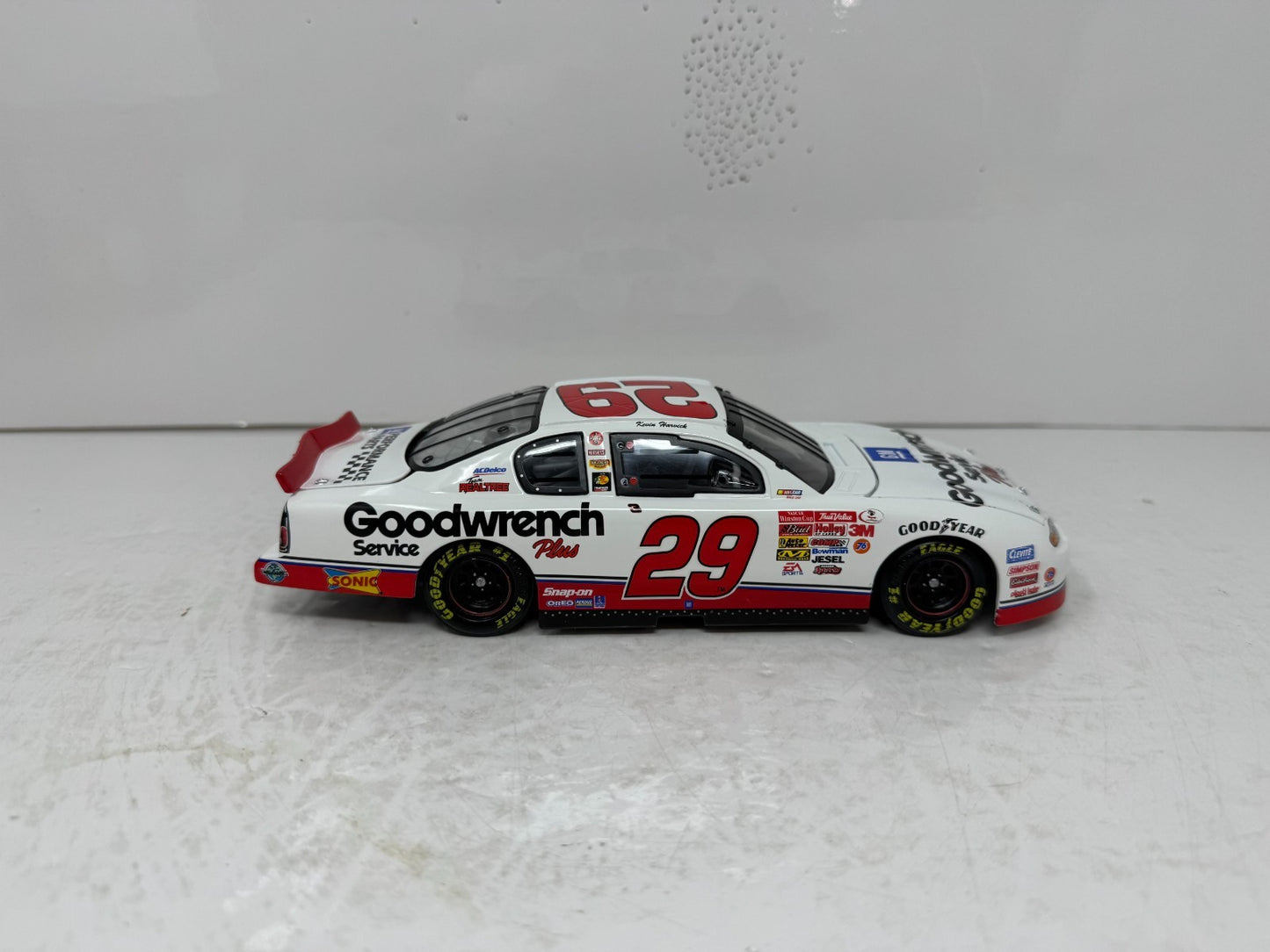 Action NASCAR #29 Kevin Harvick Service Plus 2001 Monte Carlo 1:24 Diecast