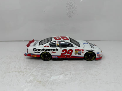 Action NASCAR #29 Kevin Harvick Service Plus 2001 Monte Carlo 1:24 Diecast