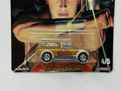 Hot Wheels DC Alex Ross Wonder Woman 1967 Austin Mini Van 1:64 Diecast RRs