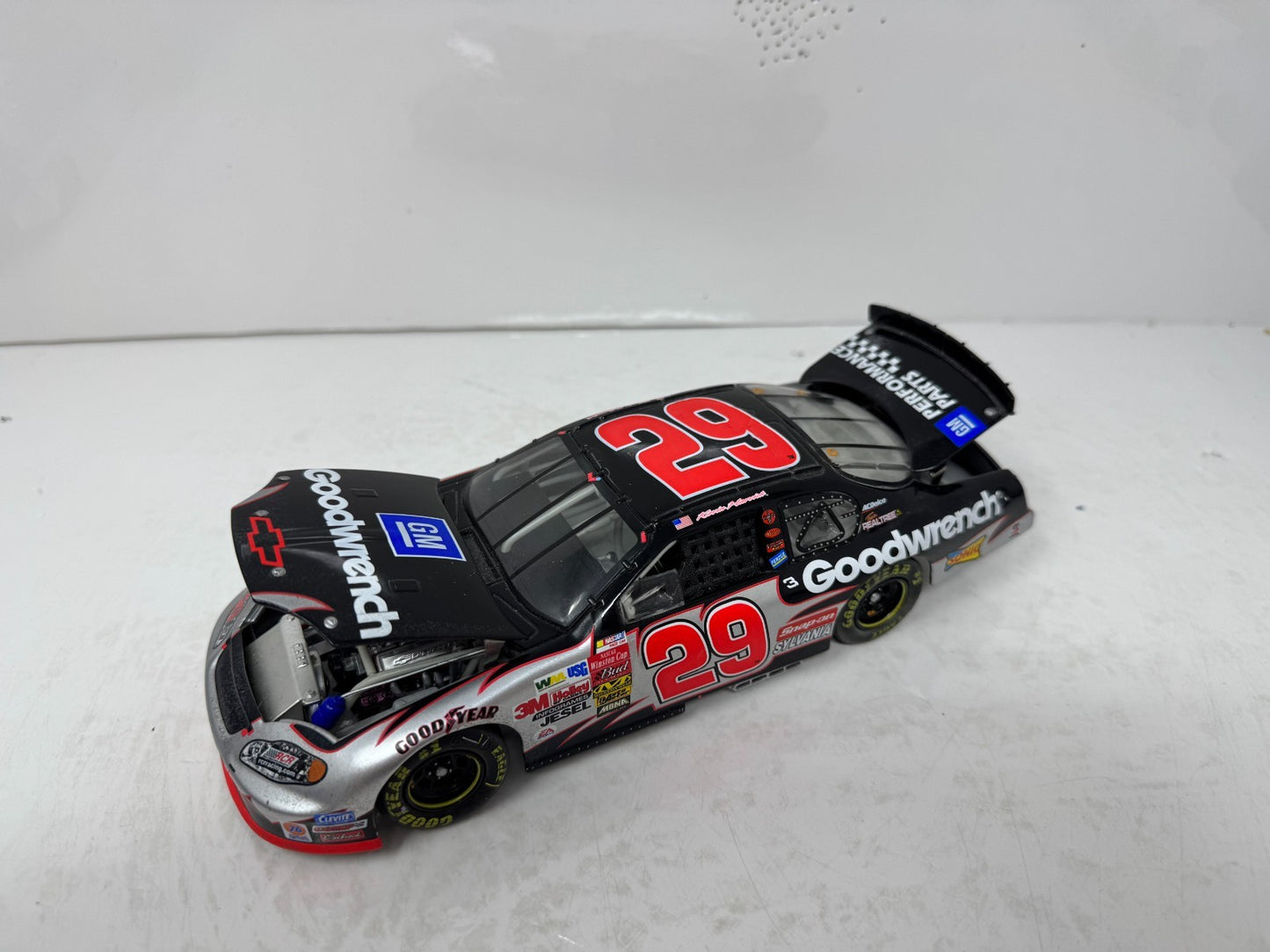 Action Nascar #29 Kevin Harvick GM Goodwrench Victory Burn-out 2003 1:24 Diecast