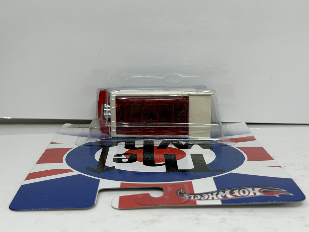 Hot Wheels The Who Smokin' Grille 1:64 Diecast Real Riders