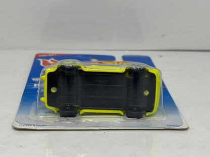 Hot Wheels Porsche 911 Targa Collector #493 1:64 Diecast Yellow