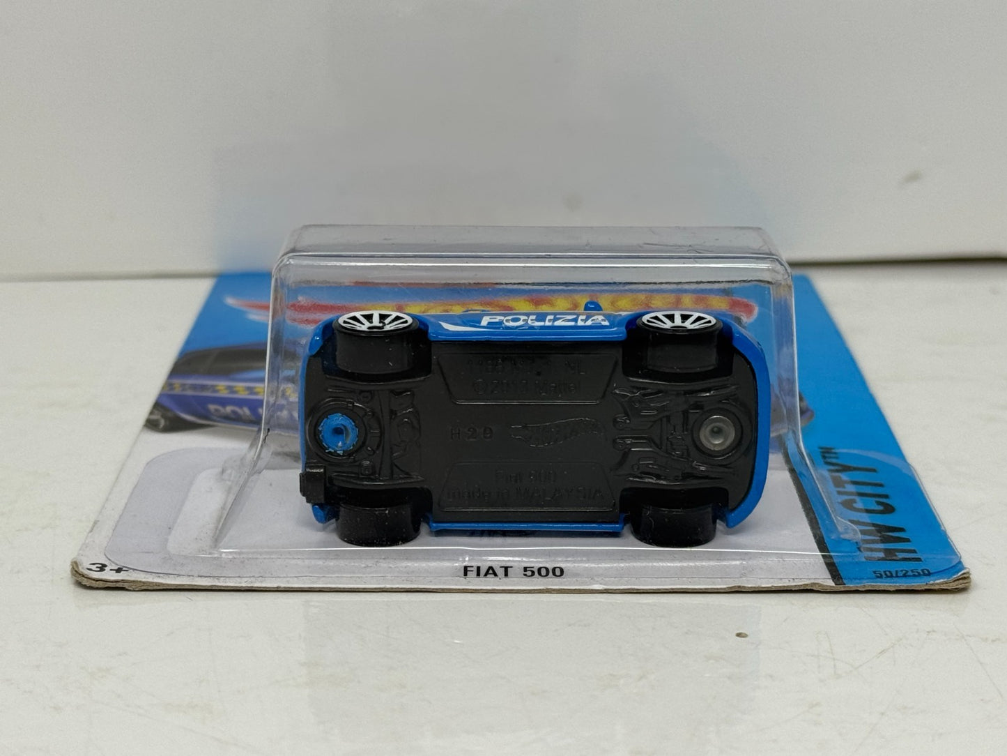 Hot Wheels Treasure Hunt HW City Fiat 500 Polizia 1:64 Diecast