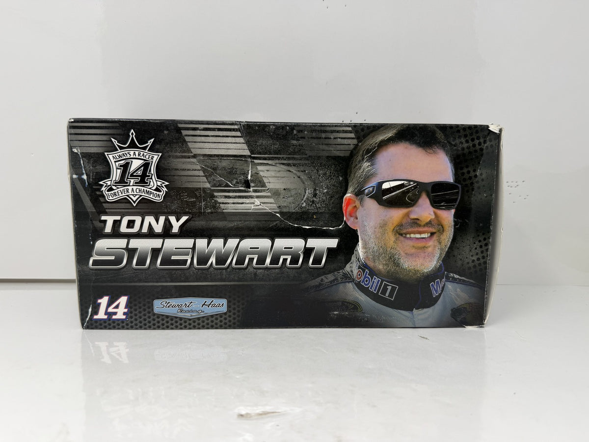 Lionel Nascar Tony Stewart #14 Code 3 Associates 2016 Chevrolet SS 1:24 Diecast