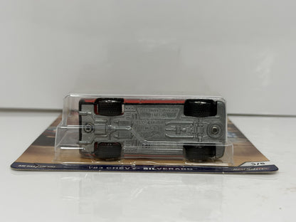 Hot Wheels Shop Trucks 1983 Chevrolet Silverado 1:64 Diecast Real Riders