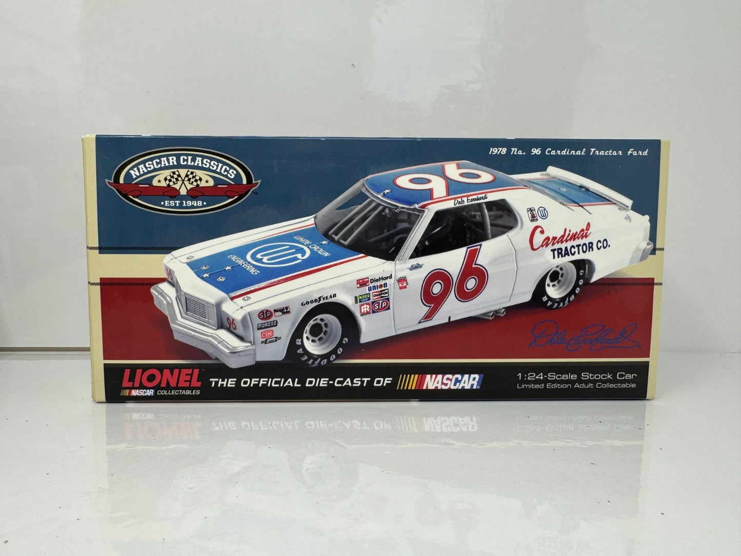 Action NASCAR Dale Earnhardt #96 Cardinal Tractor 1978 Ford Torino 1:24 Diecast