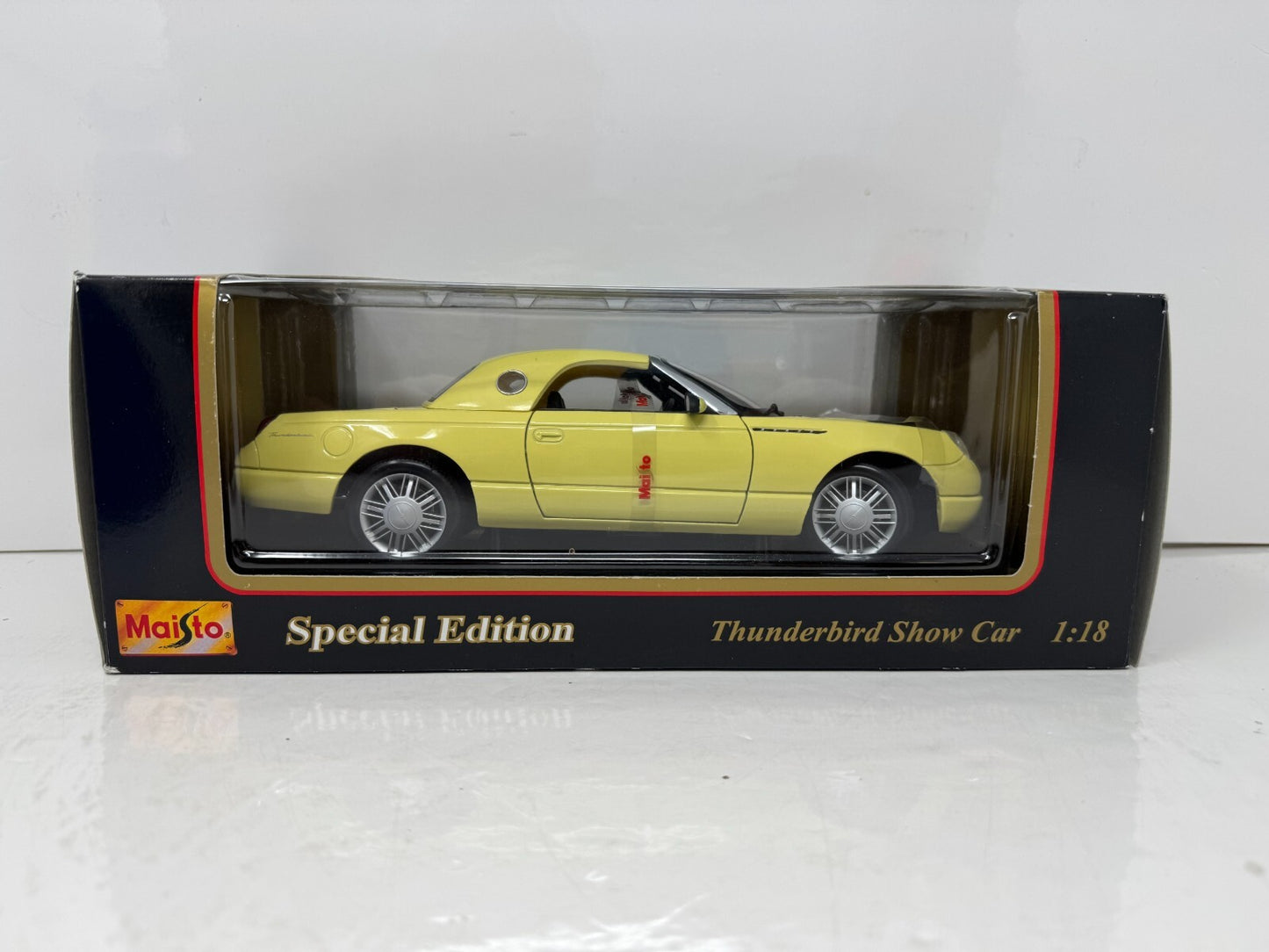 Maisto Thunderbird Show Car Special Edition 1:18 Diecast