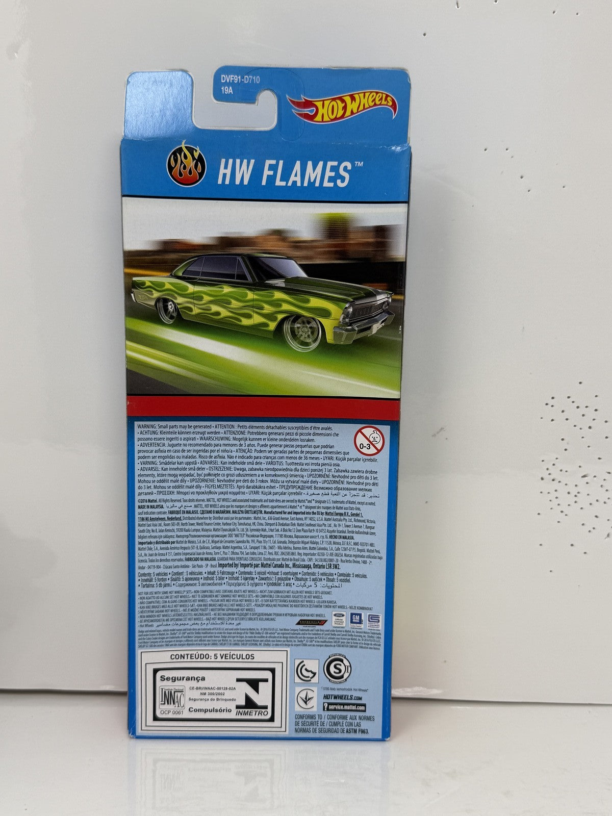 Hot Wheels HW Flames 5-Car Gift Pack 1:64 Diecast