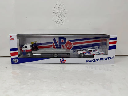 M2 Machines Auto Hauler 1970 Dodge L600 & 1969 Plymouth Road Runner 1:64 Diecast