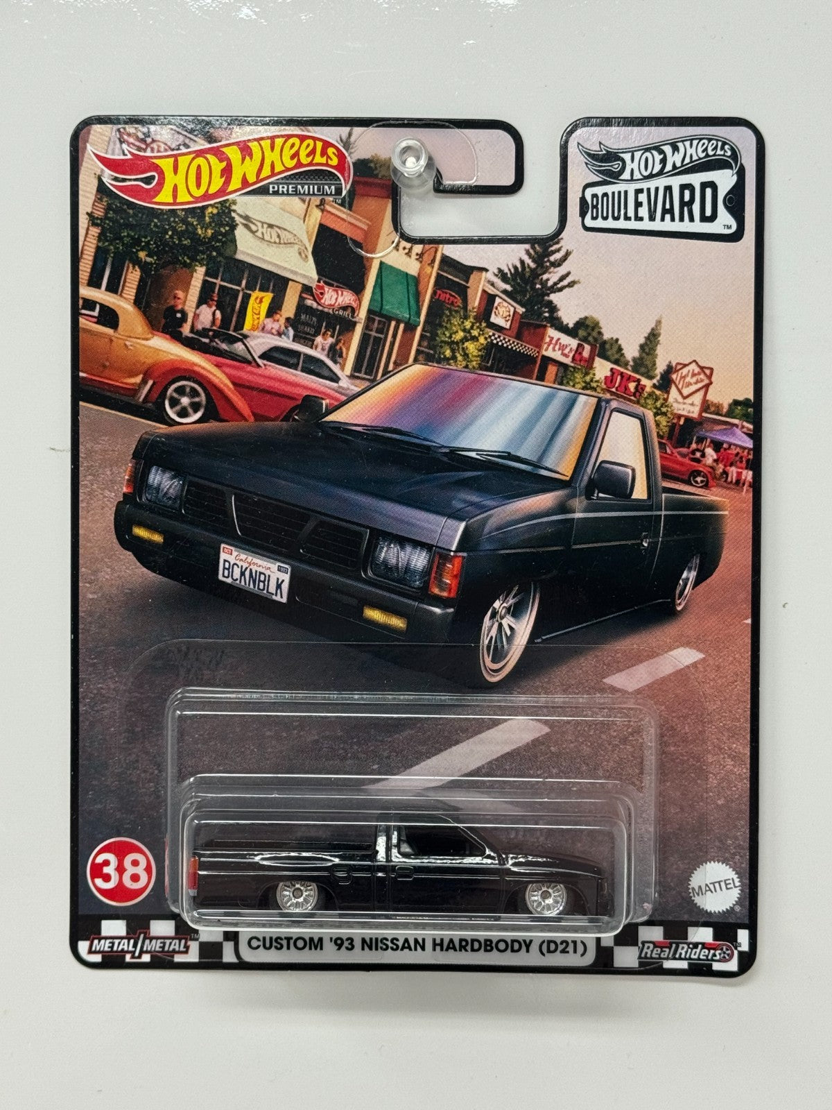 Hot Wheels Premium Boulevard #38 Custom 1993 Nissan Hardbody (D21) 1:64 Diecast