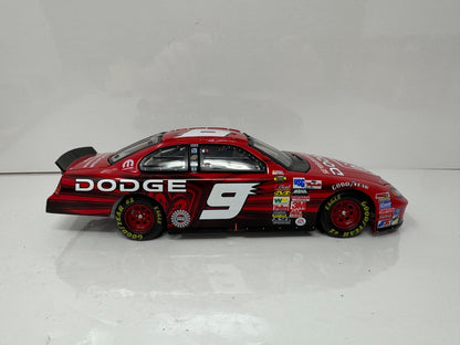Action NASCAR Kasey Kahne #9 Dodge Dealers 2004 Dodge Intrepid 1:24 Diecast