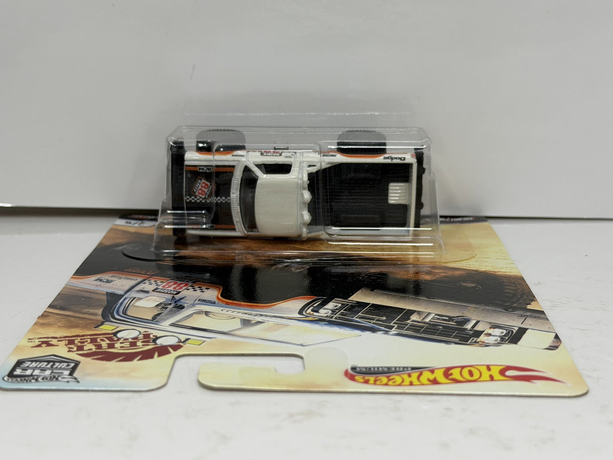 Hot Wheels Premium Desert Rally 1980 Dodge Macho Power Wagon 1:64 Diecast