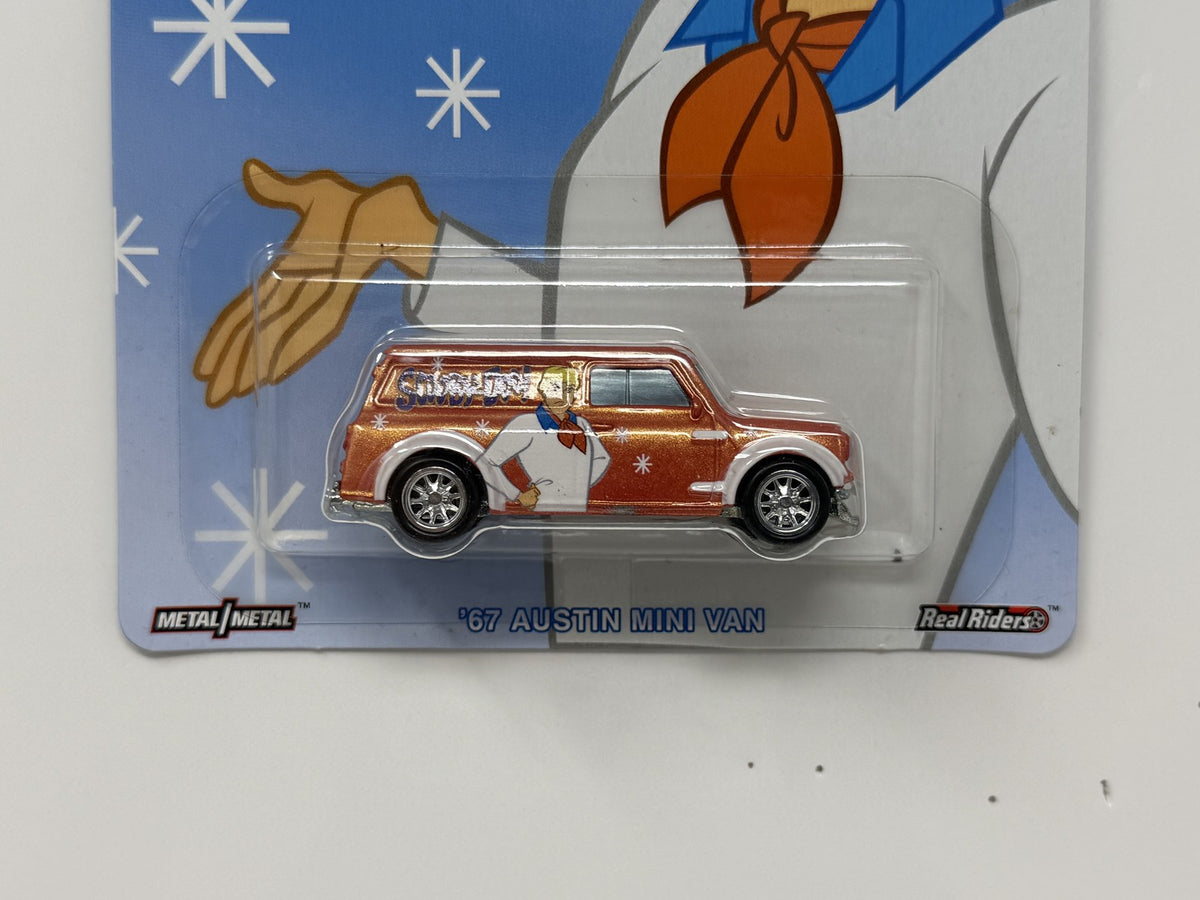 Hot Wheels Scooby-Doo 1967 Austin Mini Van 1:64 Diecast Real Riders