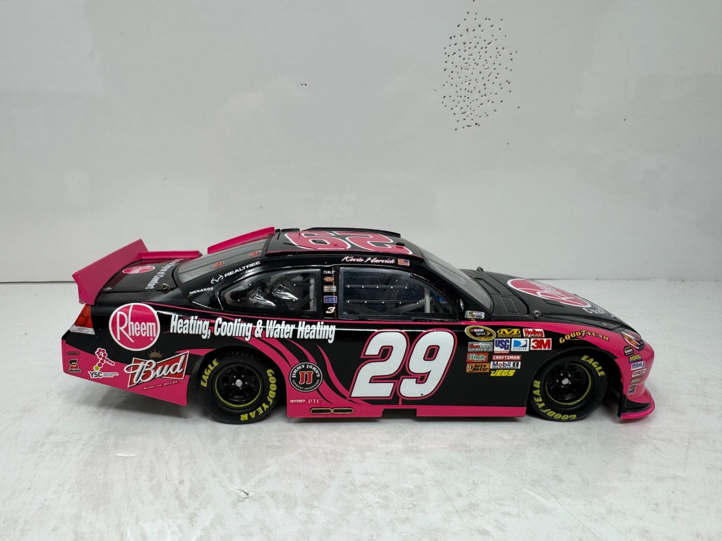 Lionel Nascar #29 Kevin Harvick Rheem Pink 2011 Chevy Impala 1:24 Diecast
