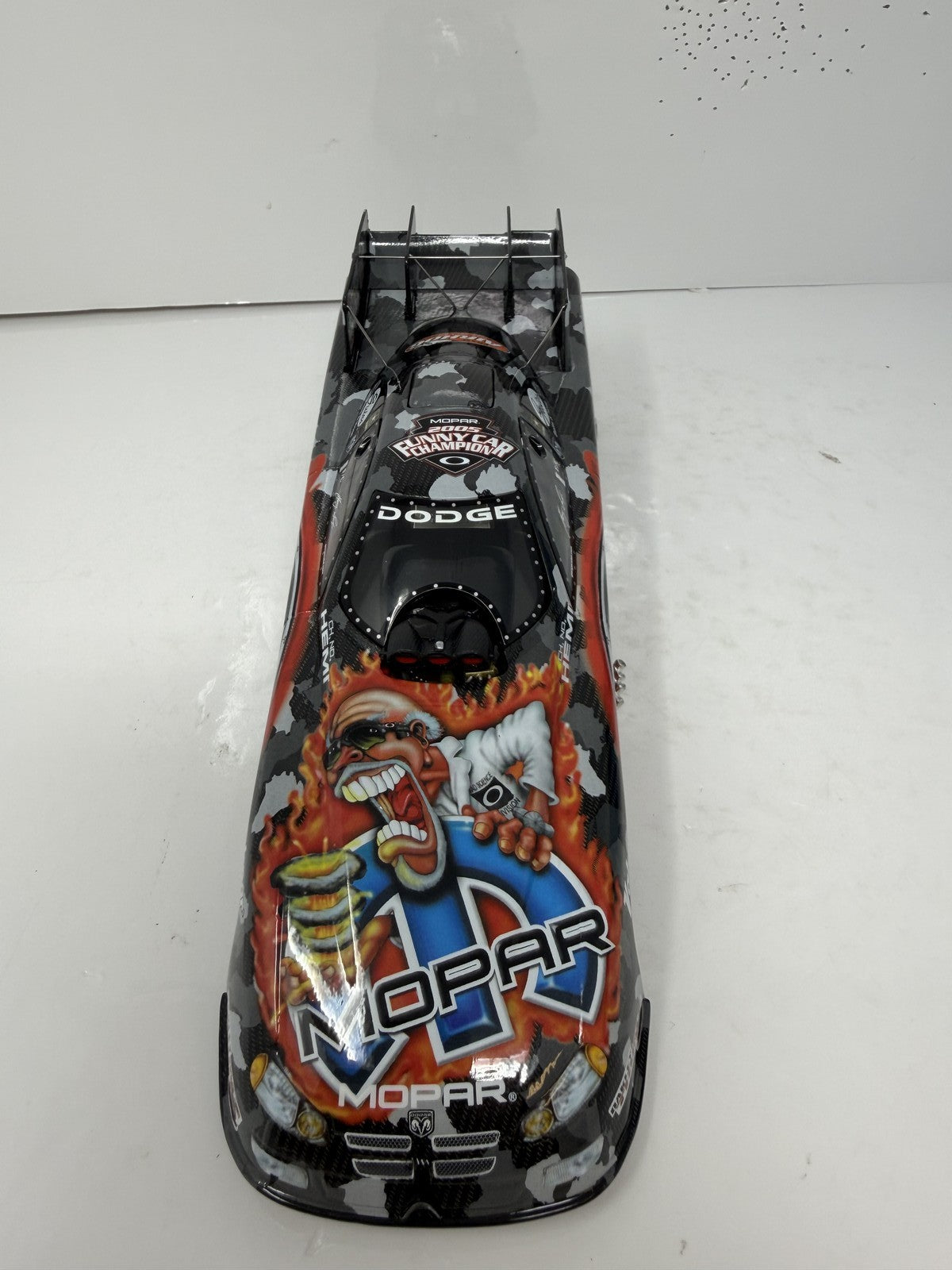 Action NHRA Gary Scelzi Mopar Oakley 2005 Charger Black Pearl 1:24 Diecast