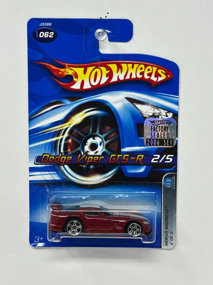 Hot Wheels Mopar Madness Dodge Viper GTS-R Red 1:64 Diecast Factory Sealed