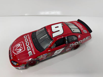 Action NASCAR Kasey Kahne #9 Dodge Dealers 2004 Intrepid 1:24 Diecast