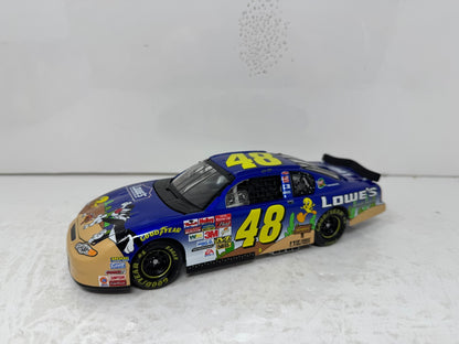 Action Nascar #48 Jimmie Johnson Looney Tunes 2002 Monte Carlo 1:24 Diecast