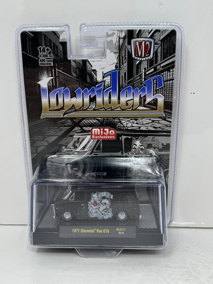 M2 Machines Lowriders 1971 Chevrolet Van G10 Smile Now Cry Later MiJo 1:64 Diecast