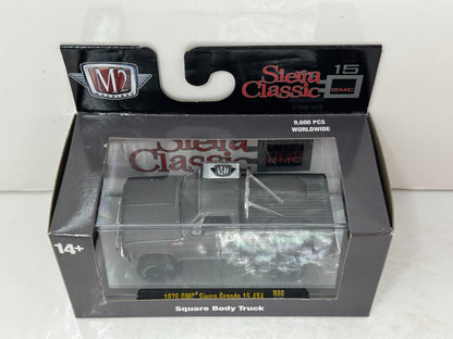 M2 Machines Square Body Truck 1976 GMC Sierra Grande 15 4x4 1:64 Diecast