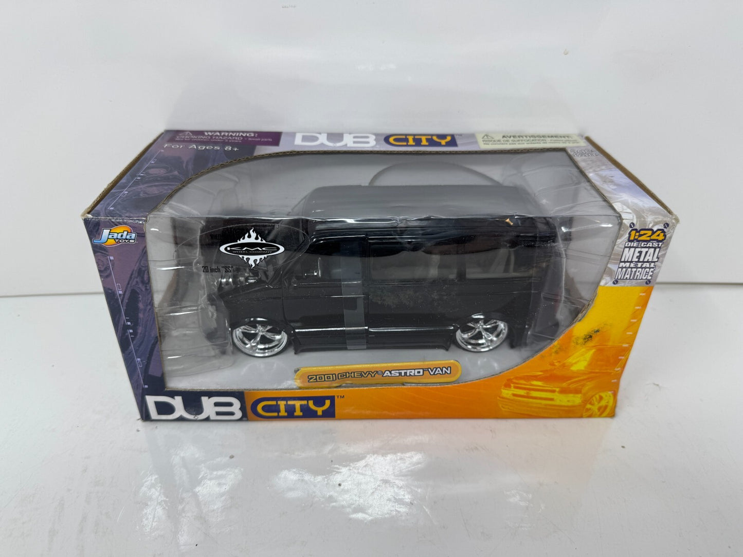 Jada Dub City 2001 Chevy Astro Van 1:24 Diecast KMC Wheels 20 Inch SS Rims