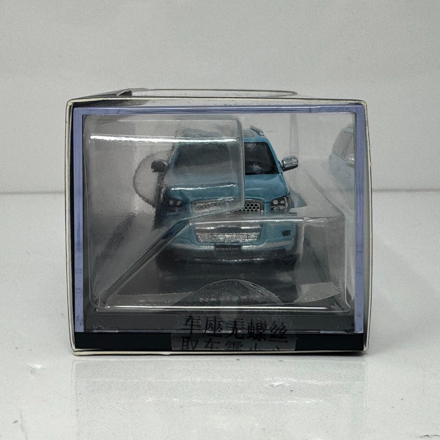 Shadow Pro Lincoln Navigator L Blue 1:64 Diecast