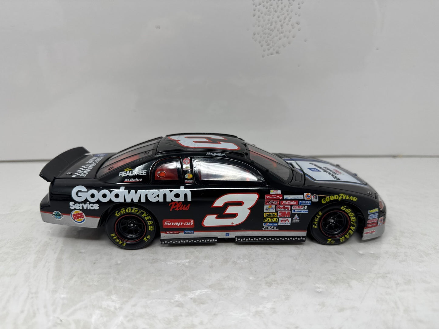 Action Nascar #3 Dale Earnhardt  GM Goodwrench 1999 Monte Carlo 1:24 Diecast