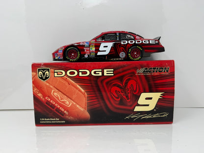 Action NASCAR Kasey Kahne #9 Dodge Dealers 2004 Dodge Intrepid 1:24 Diecast